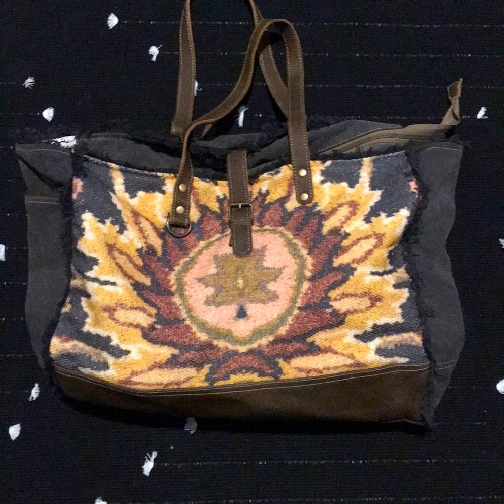 Myra tote bag